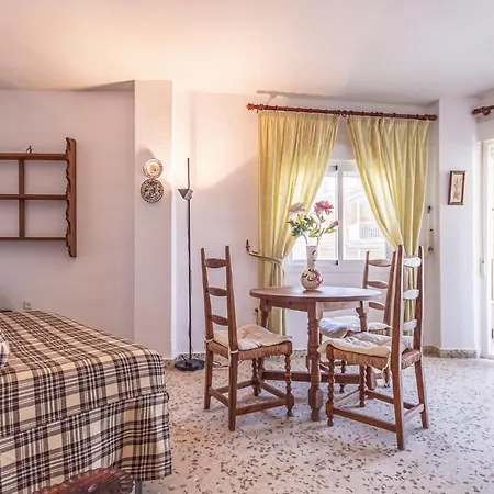 Awesome In With 1 Bedrooms, Wifi And Outdoor Swimming Pool Nerja